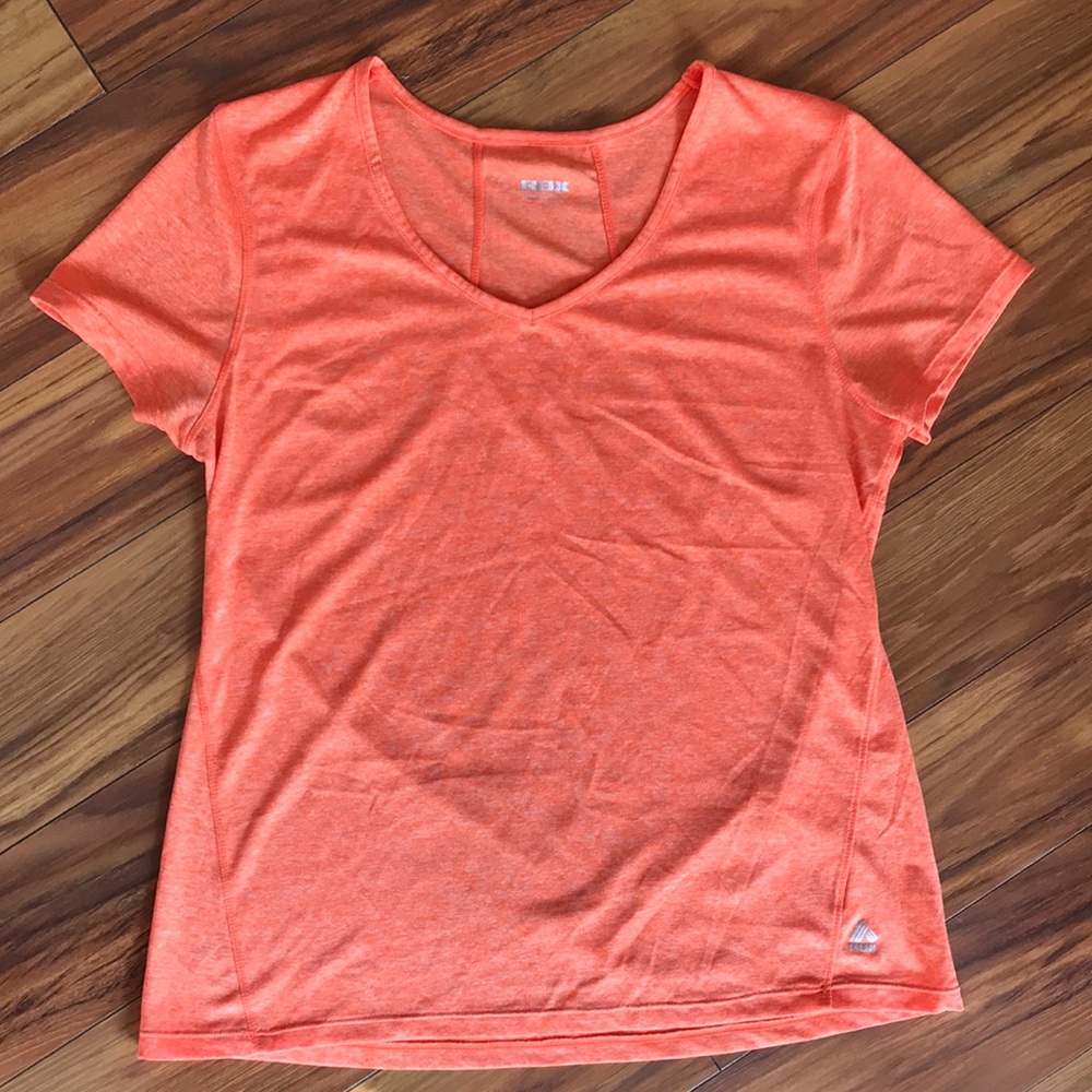 Athletic top in EUC